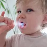 Jack n Jill Sonische kindertandenborstel Tickle Tooth - met reservekop, ook voor de allerkleinsten