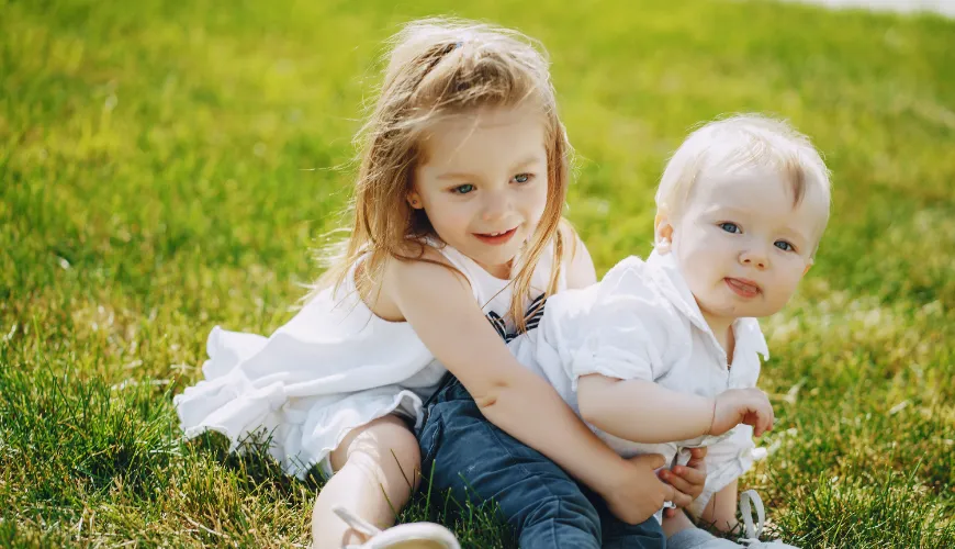 Welke voedingsmiddelen zijn schadelijk voor kinderen onder de drie jaar?