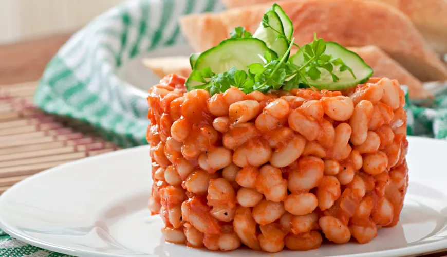 Ontdek de magie van bonen in een eenvoudige tomatensaus