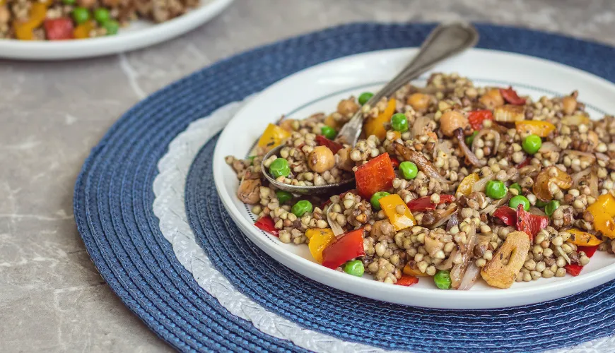 Hoe boekweit te koken en het meeste uit de gezondheidsvoordelen te halen?