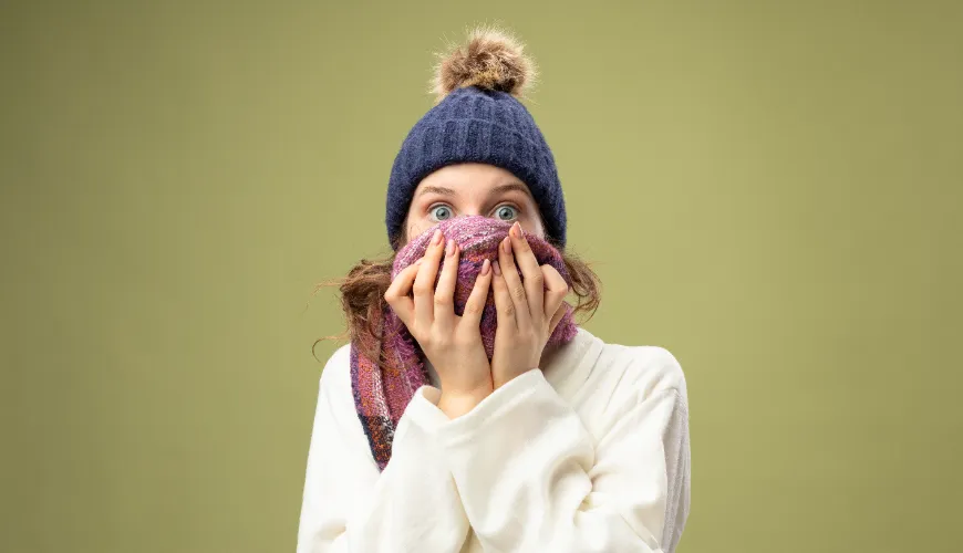 Wat veroorzaakt een allergie voor de kou en hoe ermee om te gaan