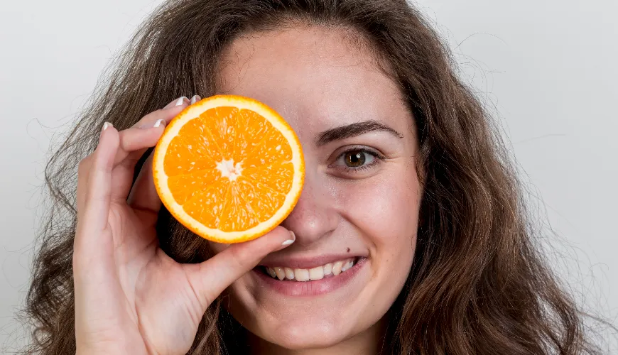 Glanzend en sterk haar dankzij de kracht van vitamine C